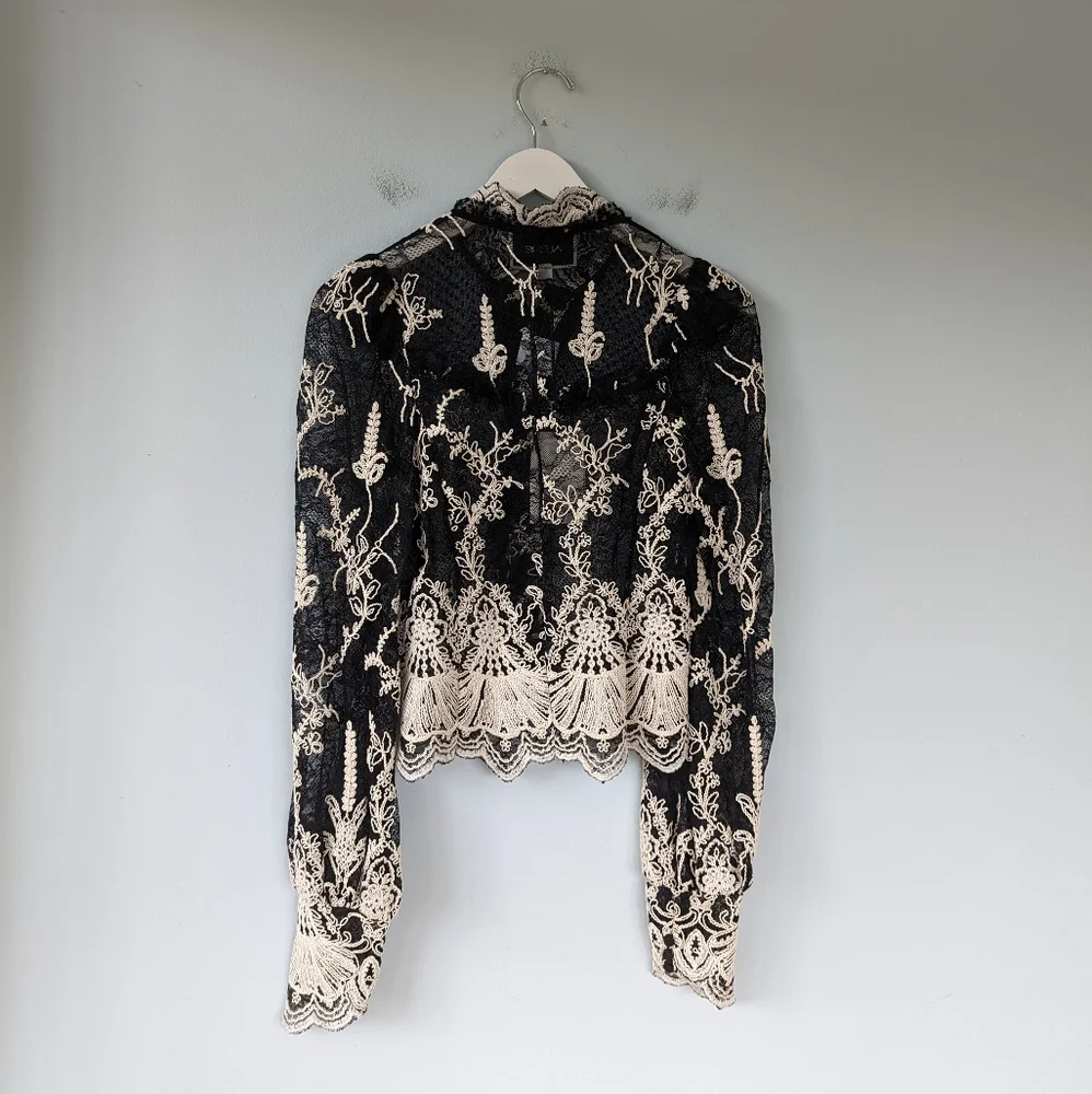 NWT Alexis Boda Embroidered Victorian Lace Puff Sleeve Top - Picture 10 of 10